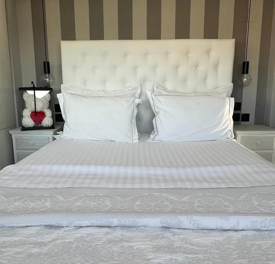Knd Living Concept - Penthouse Apartment Nea Alikarnassos Greece